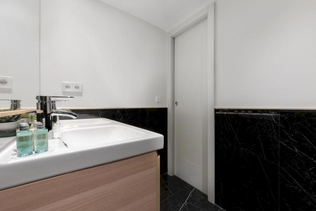 מדריד 2 Bedrooms 1 Bathroom Furnished - Justicia - Executive Style - Mintystay מראה חיצוני תמונה
